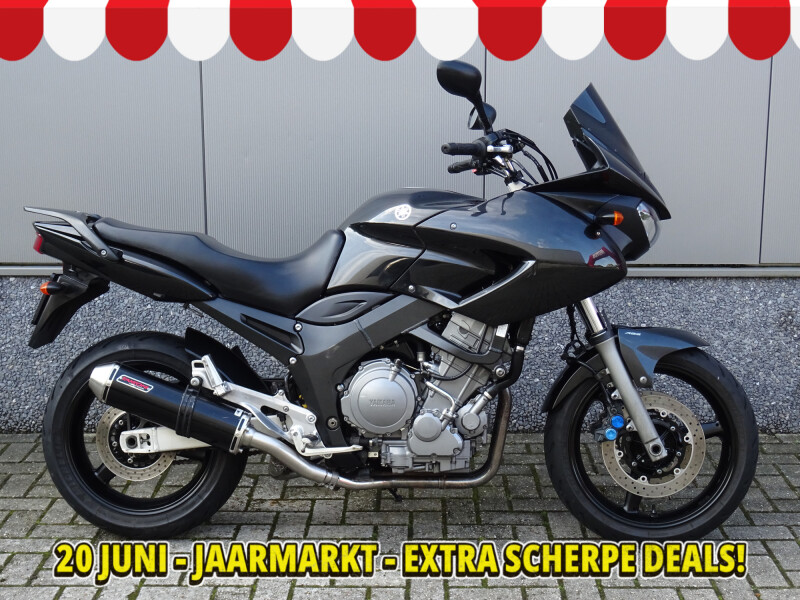 YAMAHA TDM 900