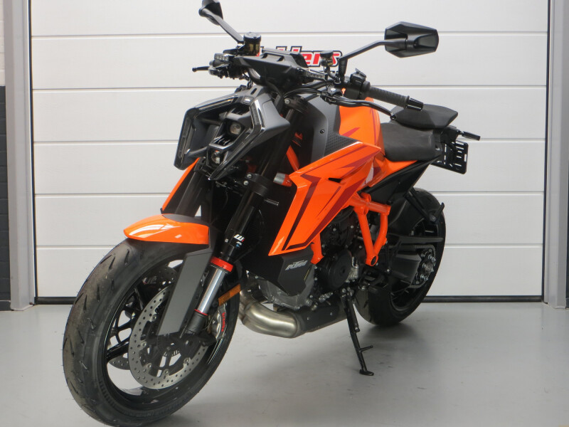 KTM 1390 SUPER DUKE R