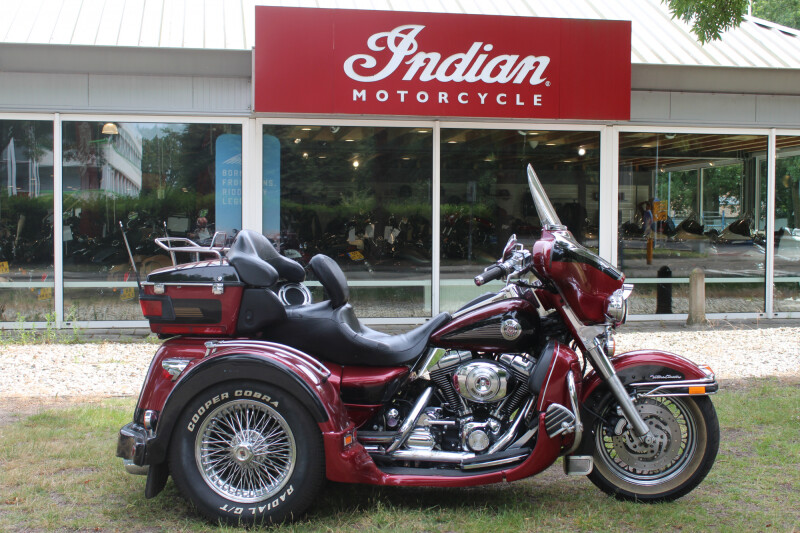 Harley-Davidson Ultra Classic  FLHTCU Ultra Classic trike