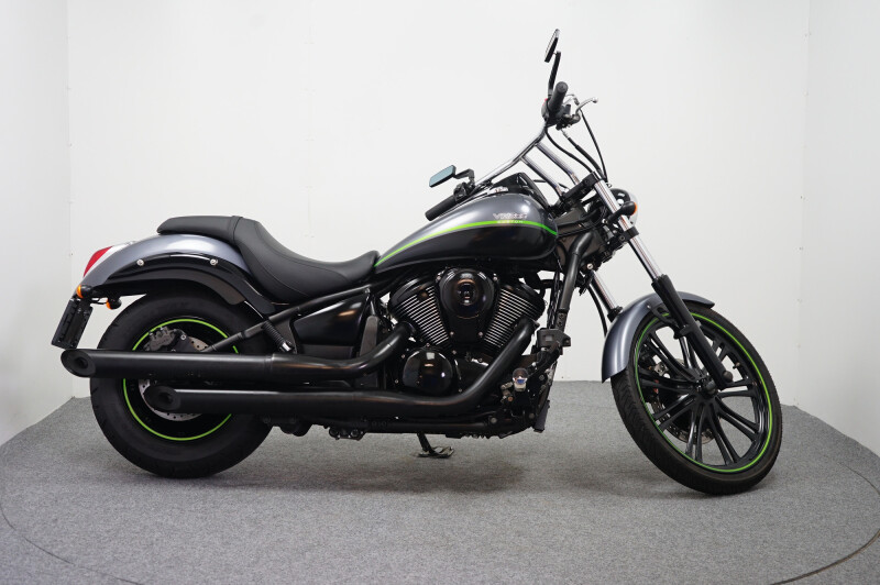 Kawasaki VN 900 CUSTOM
                            - € 7.499