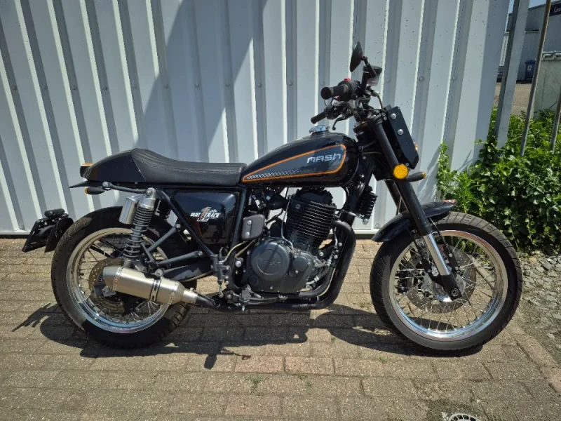 Mash Dirt Track 650 uit 2019, stoere naked bike