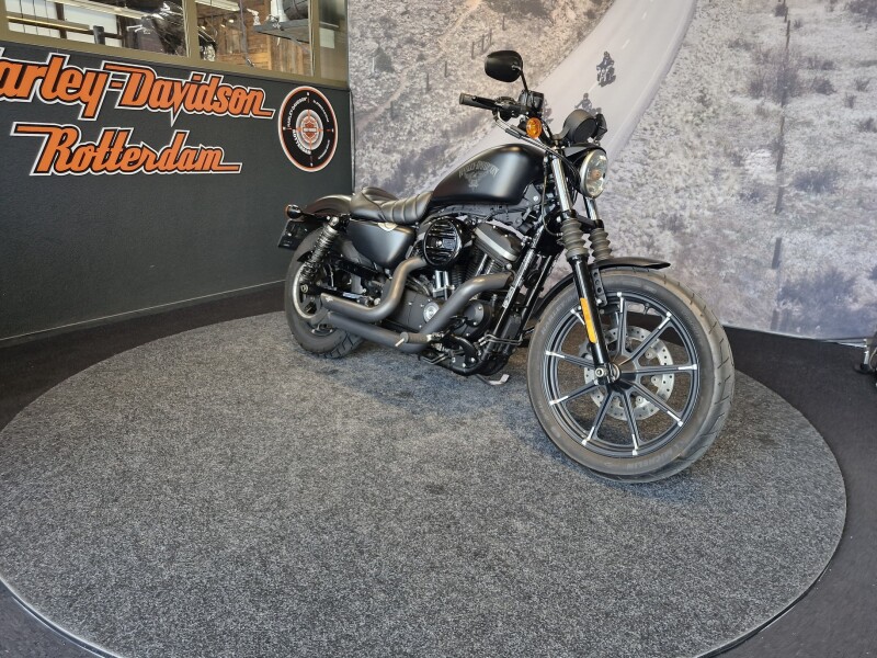 Harley-Davidson XL 883N IRON