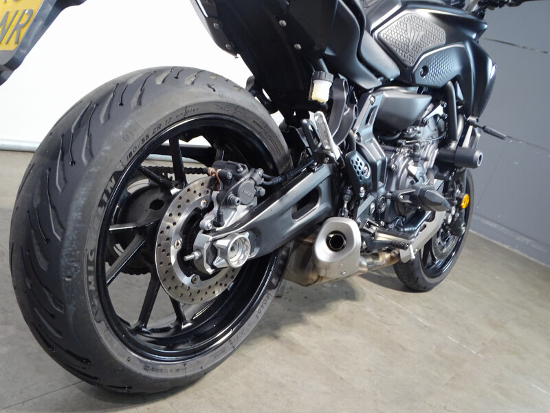 Yamaha MT-07 ABS
                            - € 7.490 - foto 7