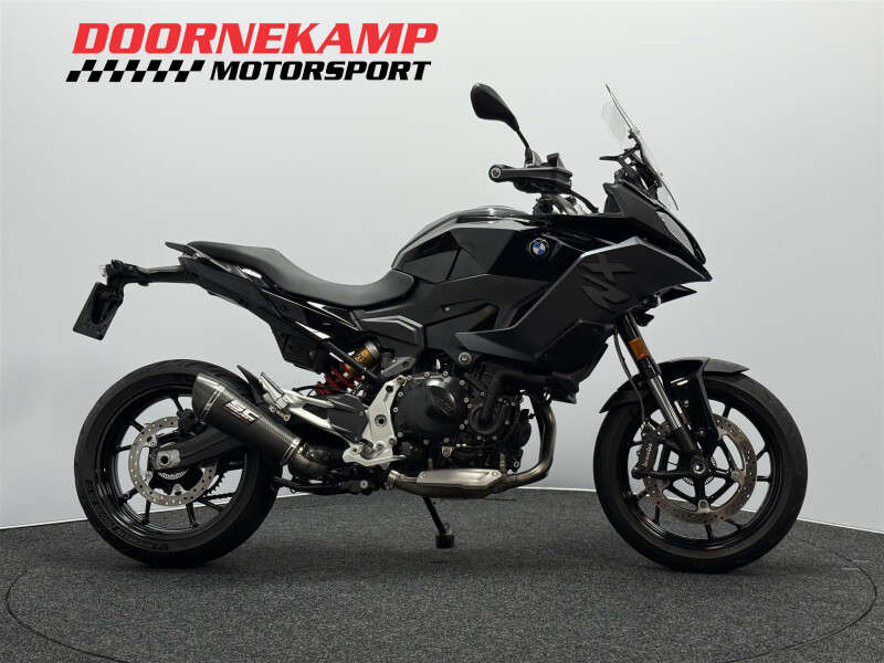 BMW F 900 XR TRIPLE BLACK