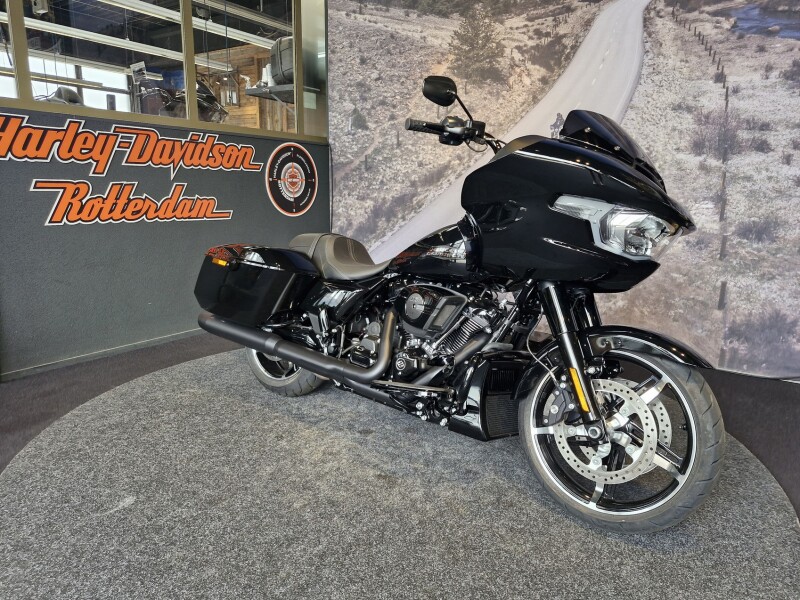 Harley-Davidson FLTRX ROAD GLIDE Black Trim - Vivid Black