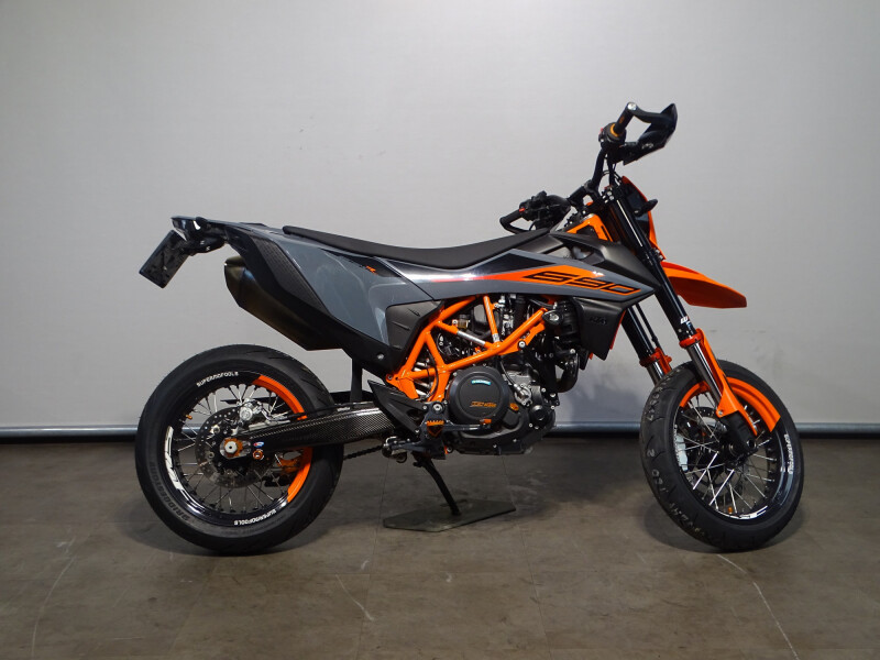 KTM 690 SMC R