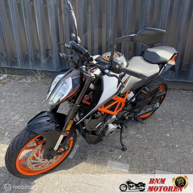 KTM 390 Duke ABS
                            - € 4.650 - foto 4