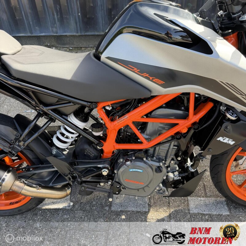 KTM 390 Duke ABS
                            - € 4.650 - foto 8