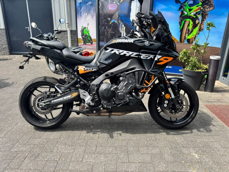 Yamaha TRACER 9