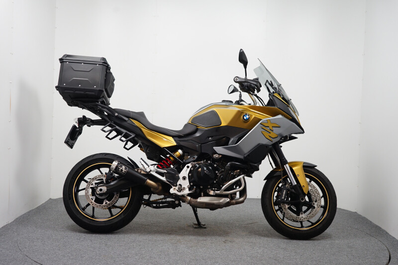 BMW F 900 XR