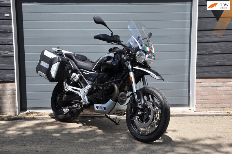 Moto Guzzi V85 TT Travel Mooie en complete motor!