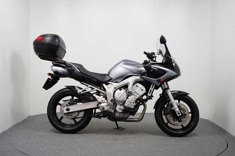 Yamaha FZ6 FAZER