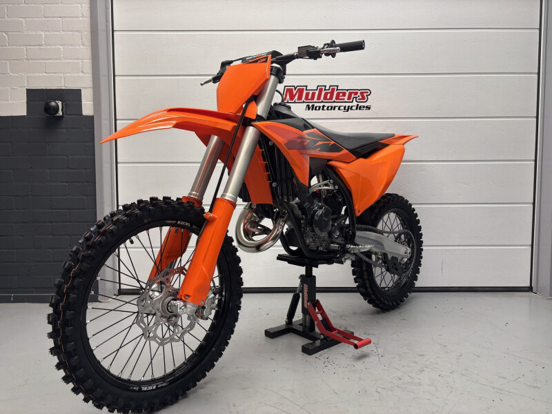 KTM 125 SX EFI