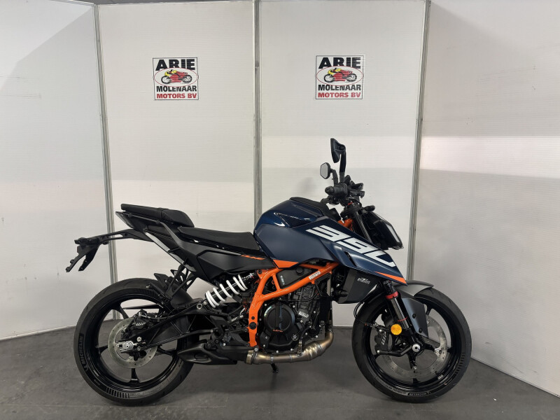 KTM 390 Duke ABS