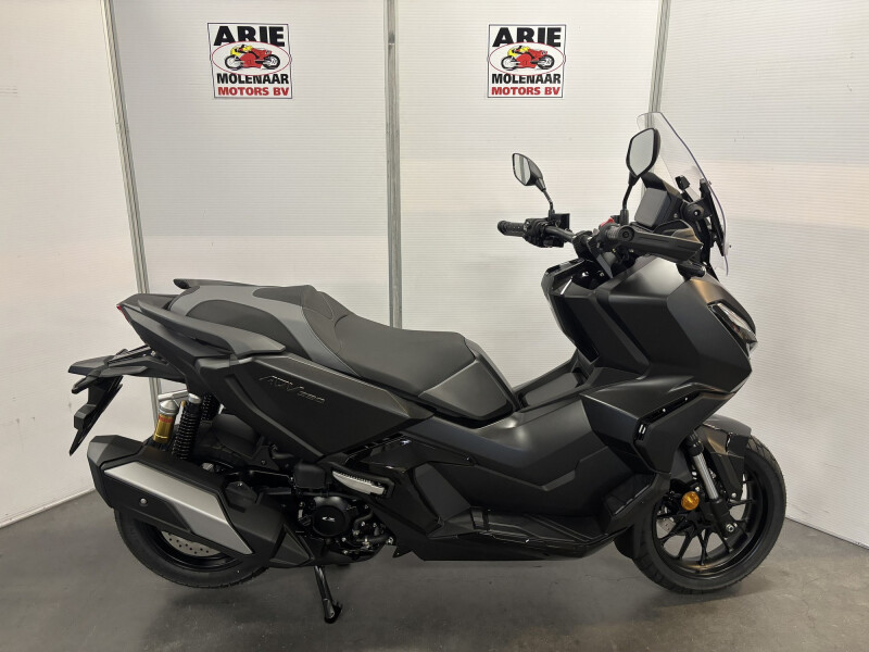 Honda ADV 350