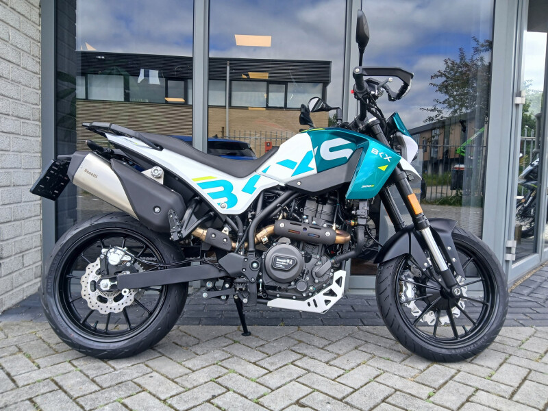 Benelli BKX 300S