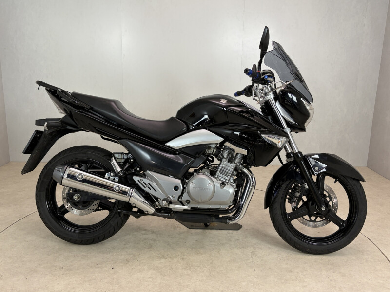 Suzuki INAZUMA 250