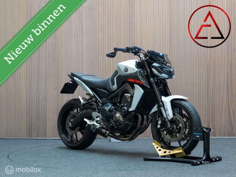 Yamaha MT-09 2018 | Quickshifter + BlackWidow | 8.838km