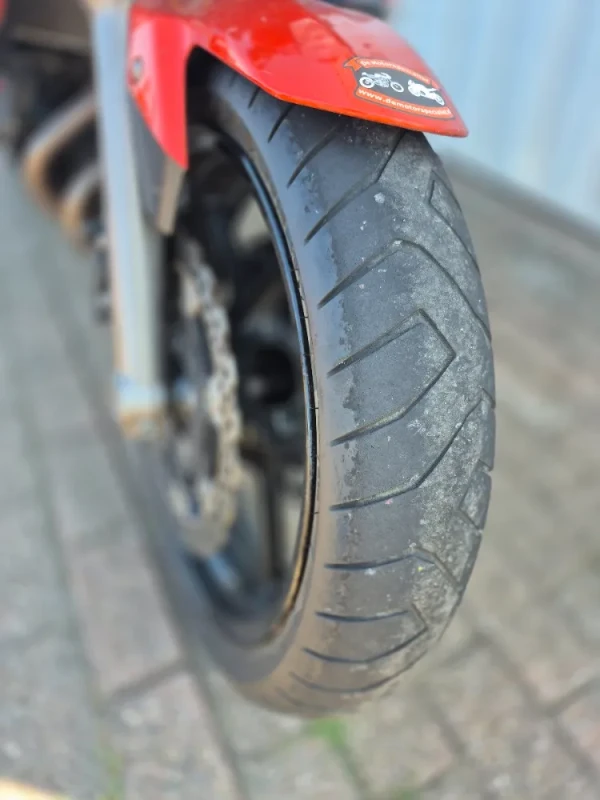 Kawasaki ER6-N uit 2009  met veel extra's