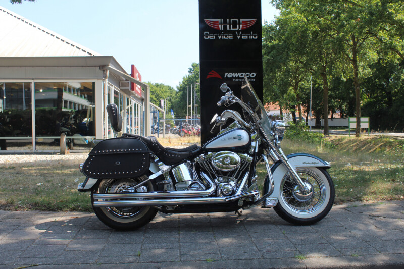 Harley-Davidson Heritage Softail  FLSTCI Heritage softail classic