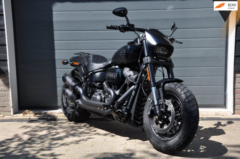 Harley Davidson FXFBS Softail Fat Bob 114 5HD Jekill & Hide