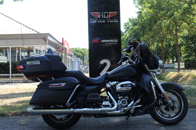 Harley-Davidson Ultra Classic  FLHT