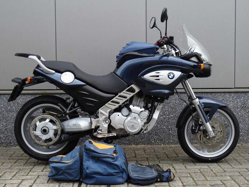 BMW F 650 CS SCARVER