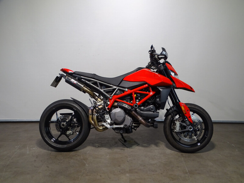 Ducati HYPERMOTARD 950