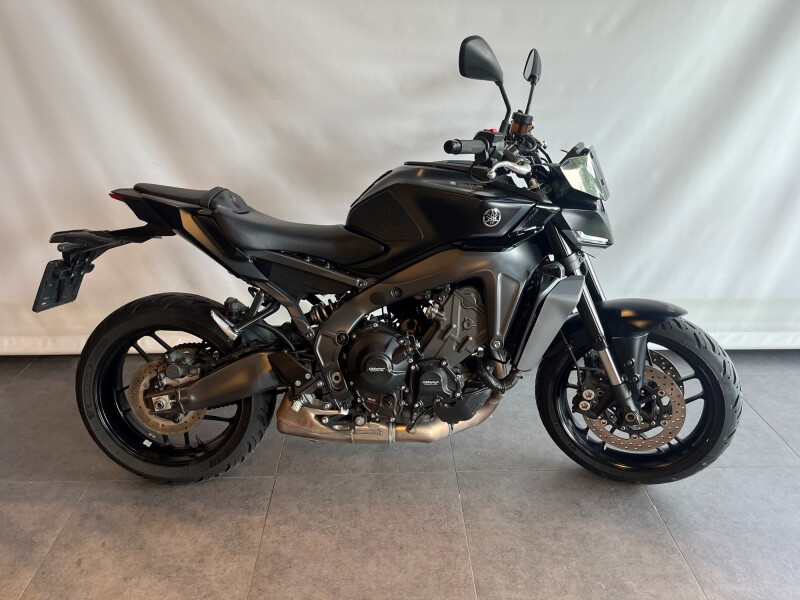 Yamaha MT09TRA (MT-09 TRACER)