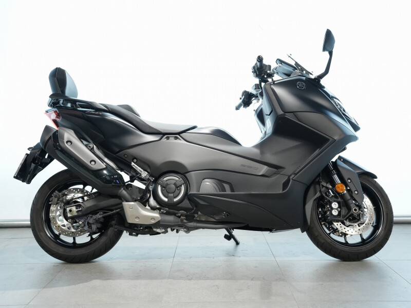 Yamaha T-MAX 560
