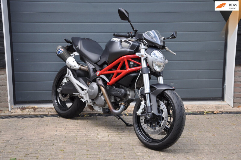 Ducati Monster 696 8000 km, Termignoni A2 !!